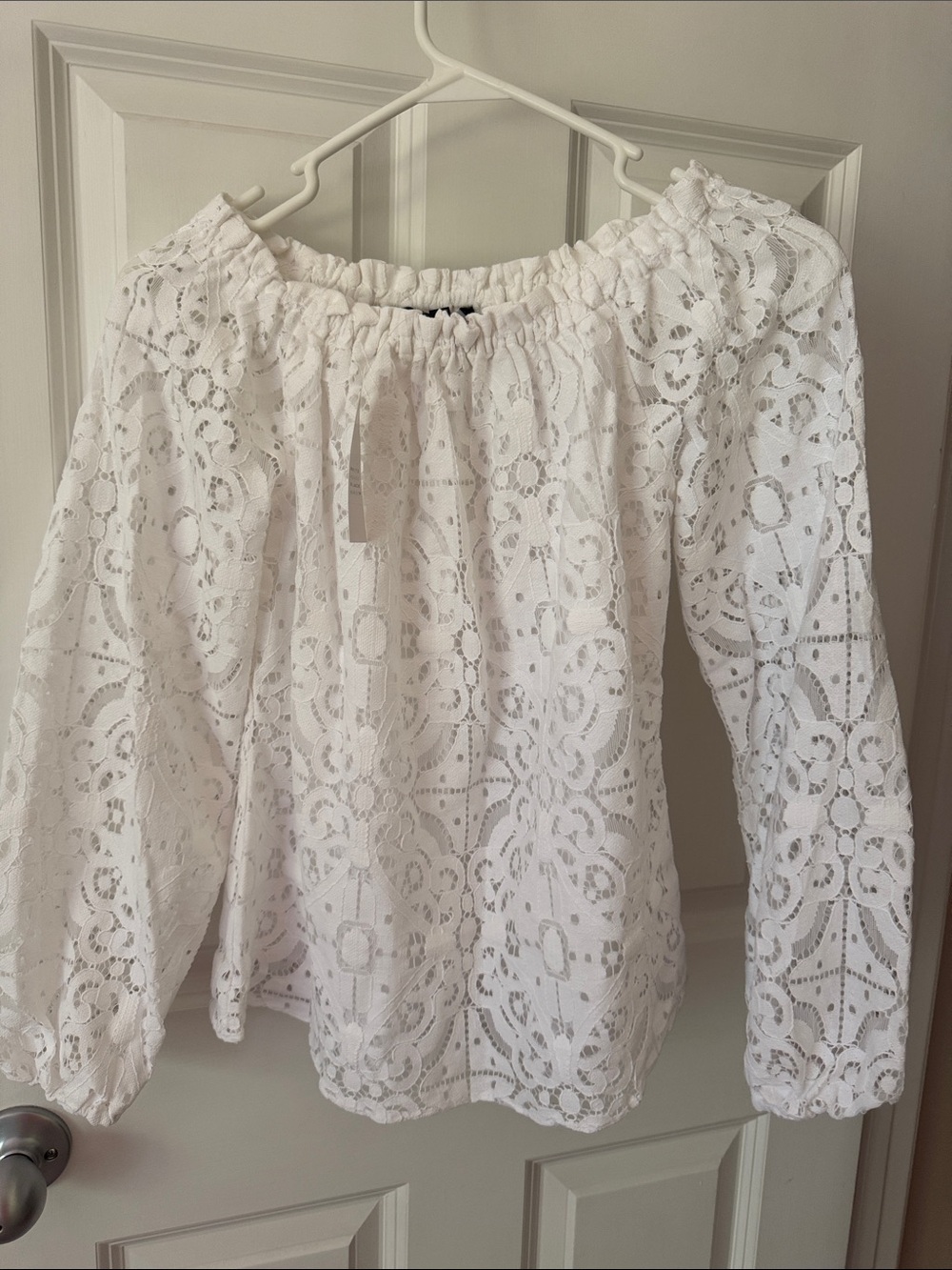White House Black Market White Lace Off-Shoulder Peasant Blouse